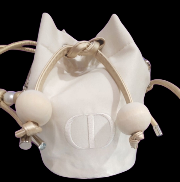 Drawstring pouch - Picture 2 of 10